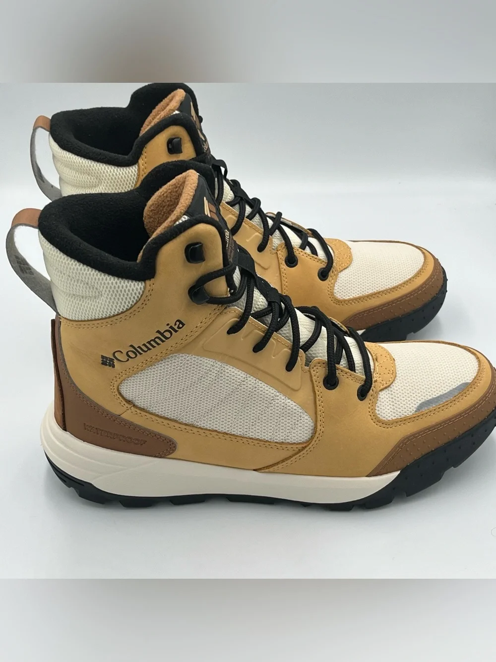 Columbia Hawthorn Plain FS Omni Heat Waterproof BootsMen’s 10.5 Wheat Brn Cream